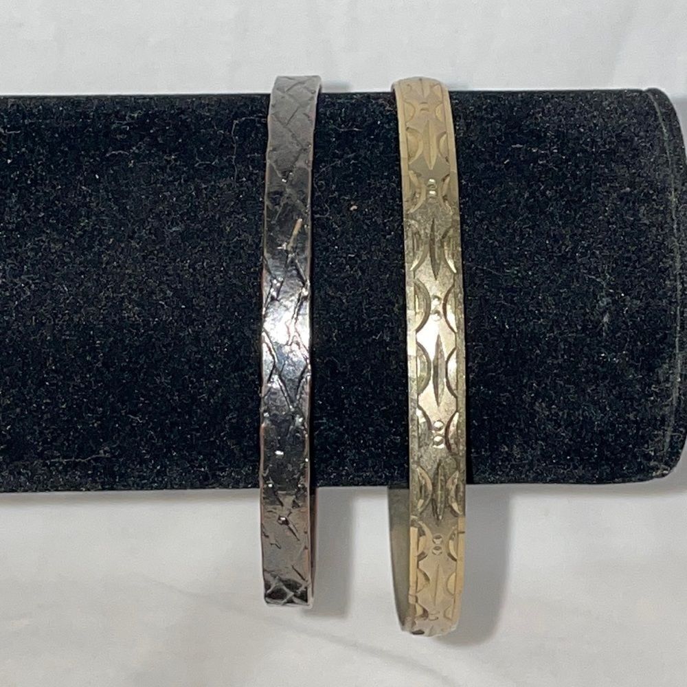 Two bangle bracelets   - Picture 2 of 3